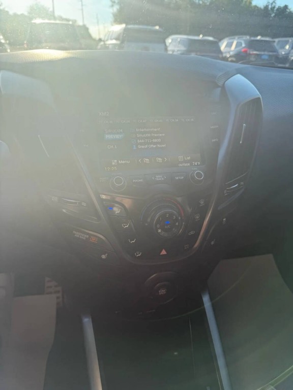 2013 Hyundai Veloster Image 14