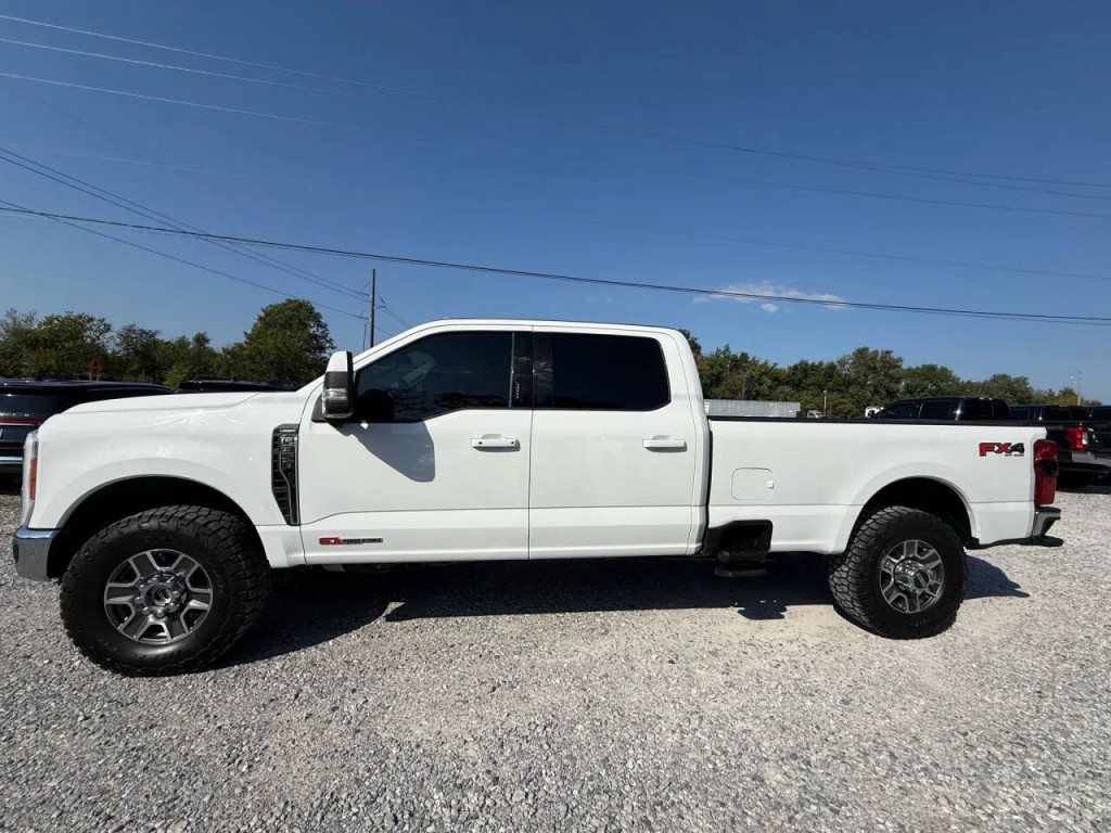 2023 Ford F-350 Image 3