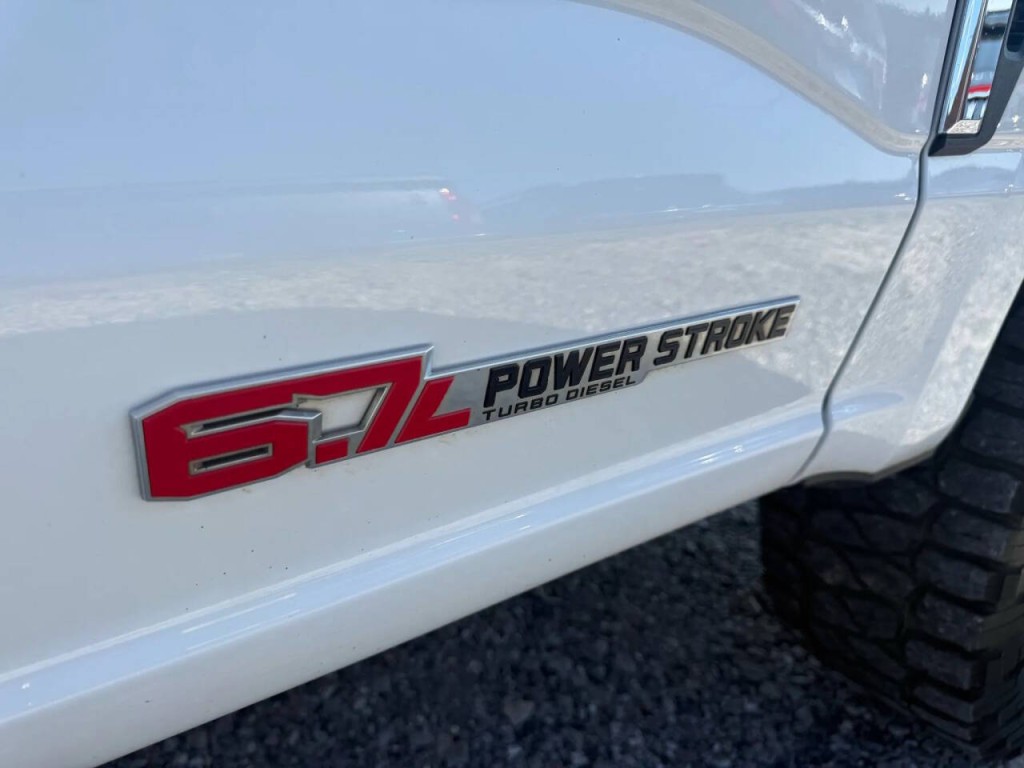 2023 Ford F-350 Image 15