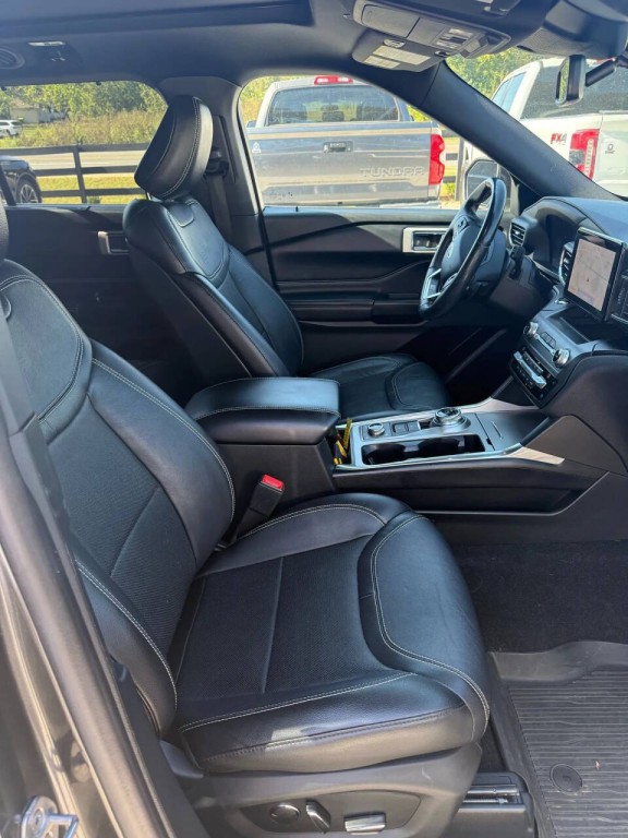 2020 Ford Explorer Image 5