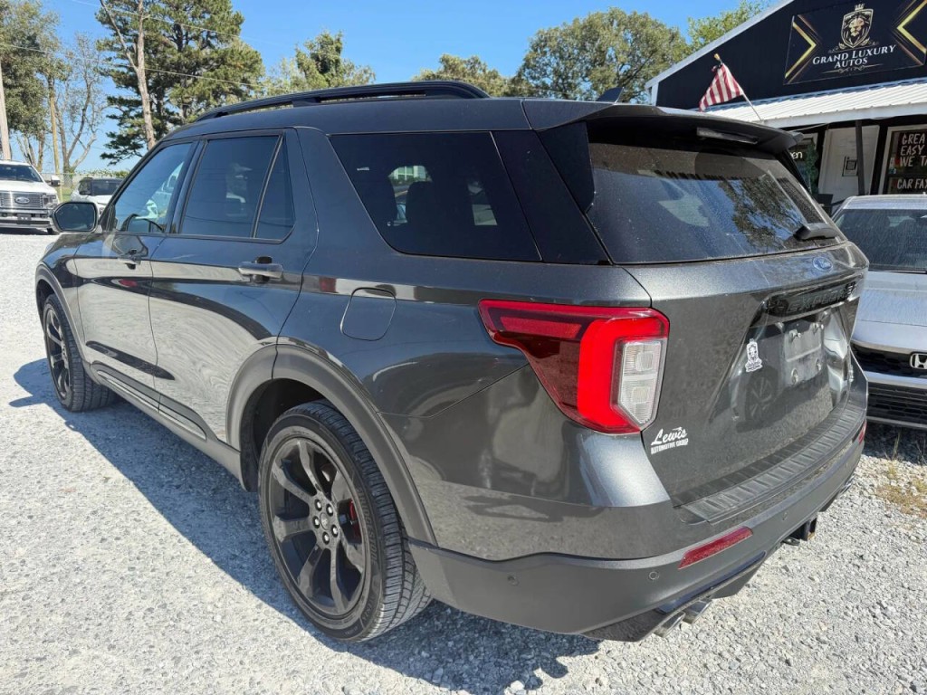 2020 Ford Explorer Image 14