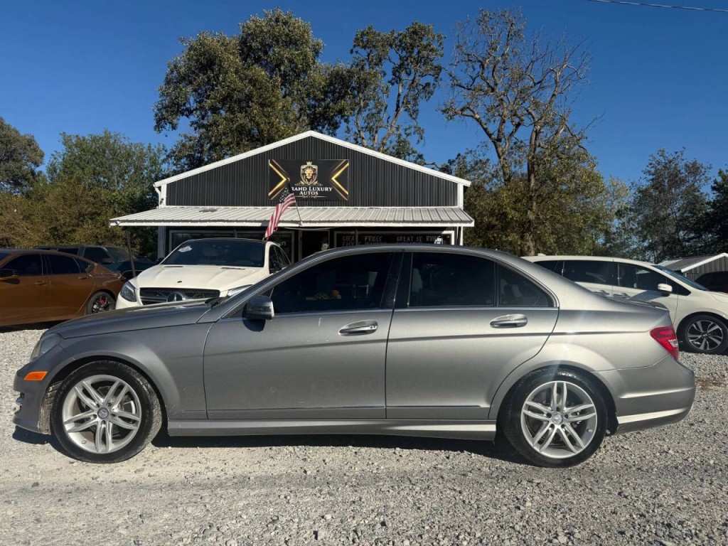 2014 Mercedes-Benz C-Class Image 2