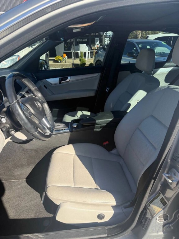 2014 Mercedes-Benz C-Class Image 17