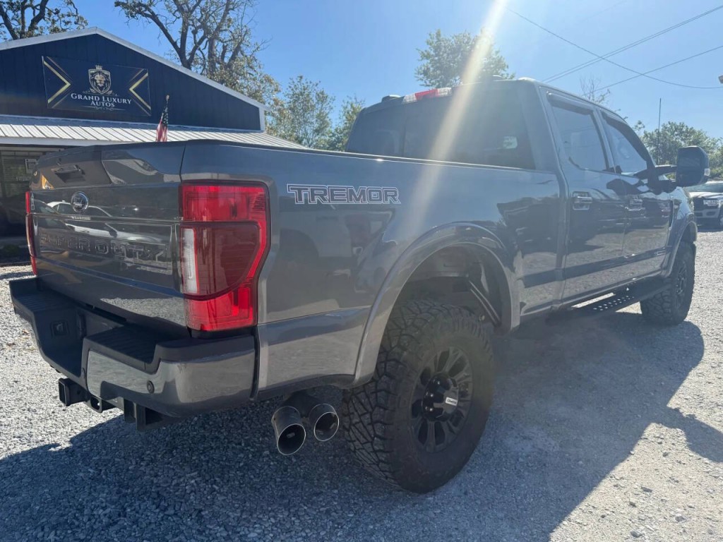 2022 Ford F-250 Image 6