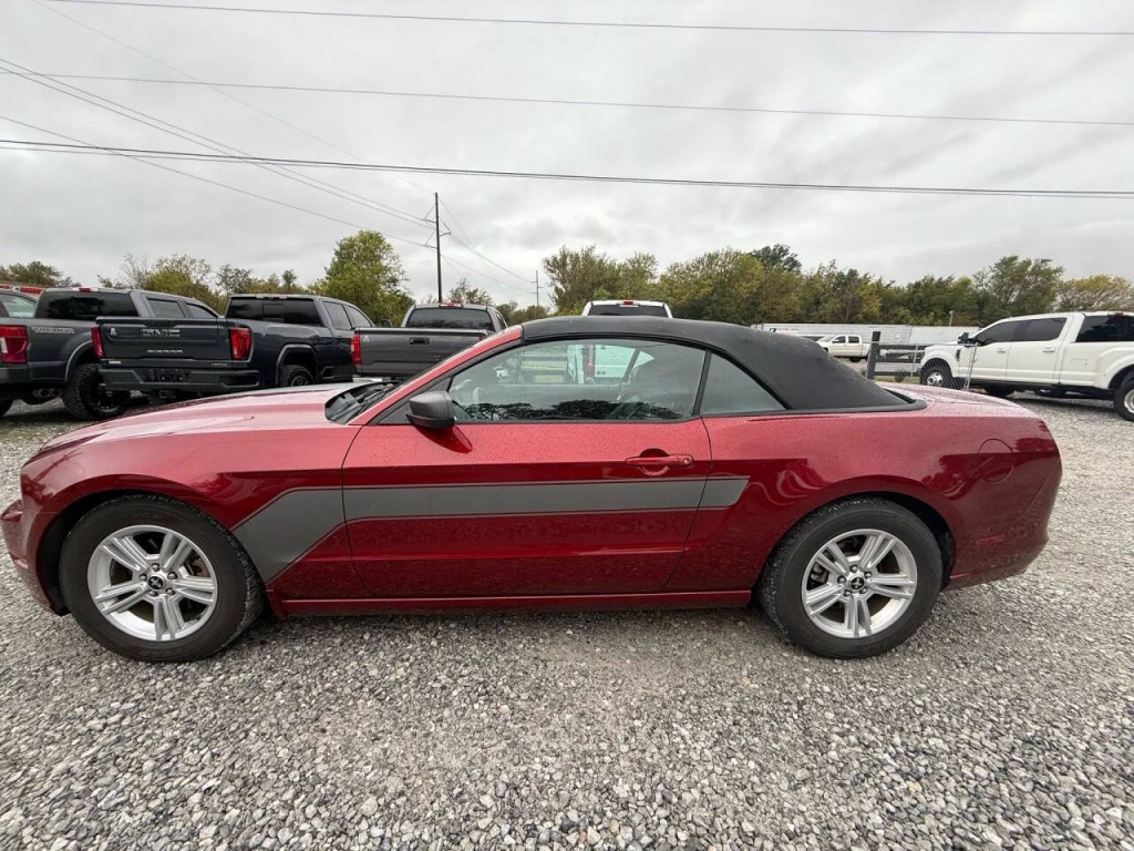 2014 Ford Mustang Image 2