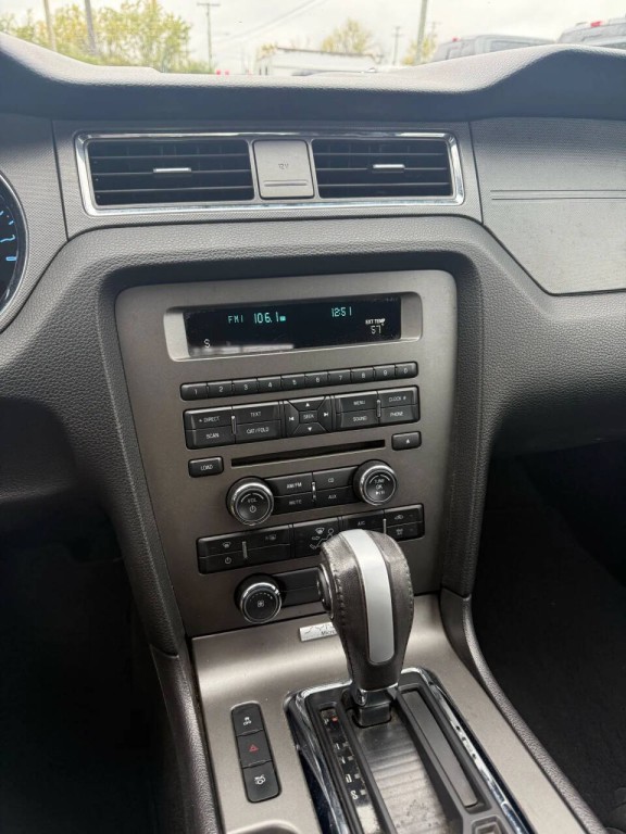 2014 Ford Mustang Image 13