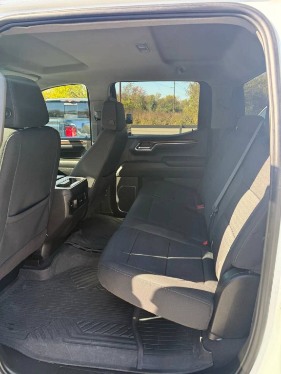 2023 Chevrolet Silverado 1500 Image 12