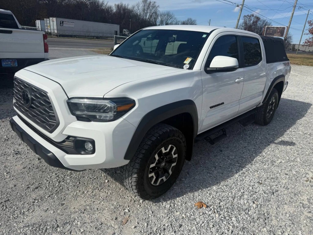 2023 Toyota Tacoma Image 10