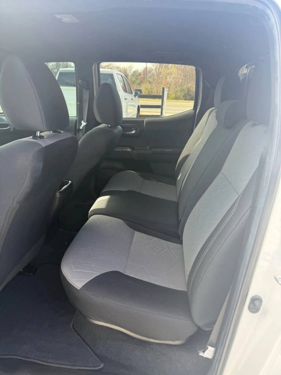 2023 Toyota Tacoma Image 14