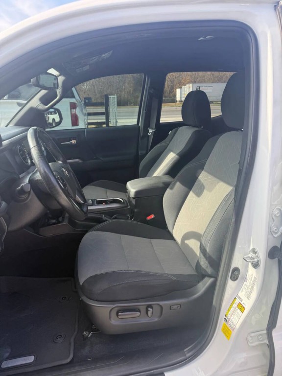 2023 Toyota Tacoma Image 15