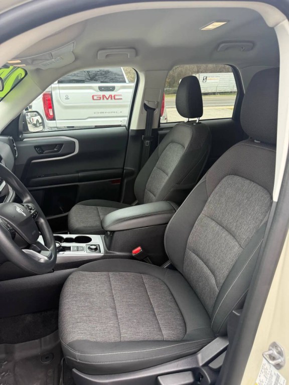 2024 Ford Bronco Image 16