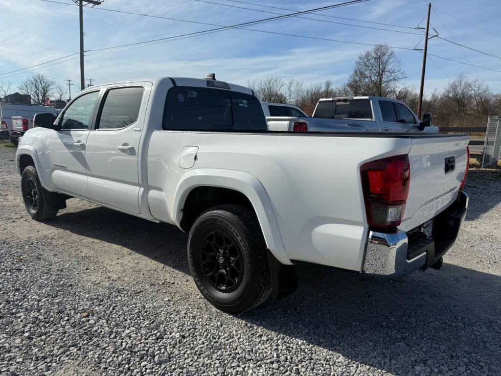 2022 Toyota Tacoma Image 3