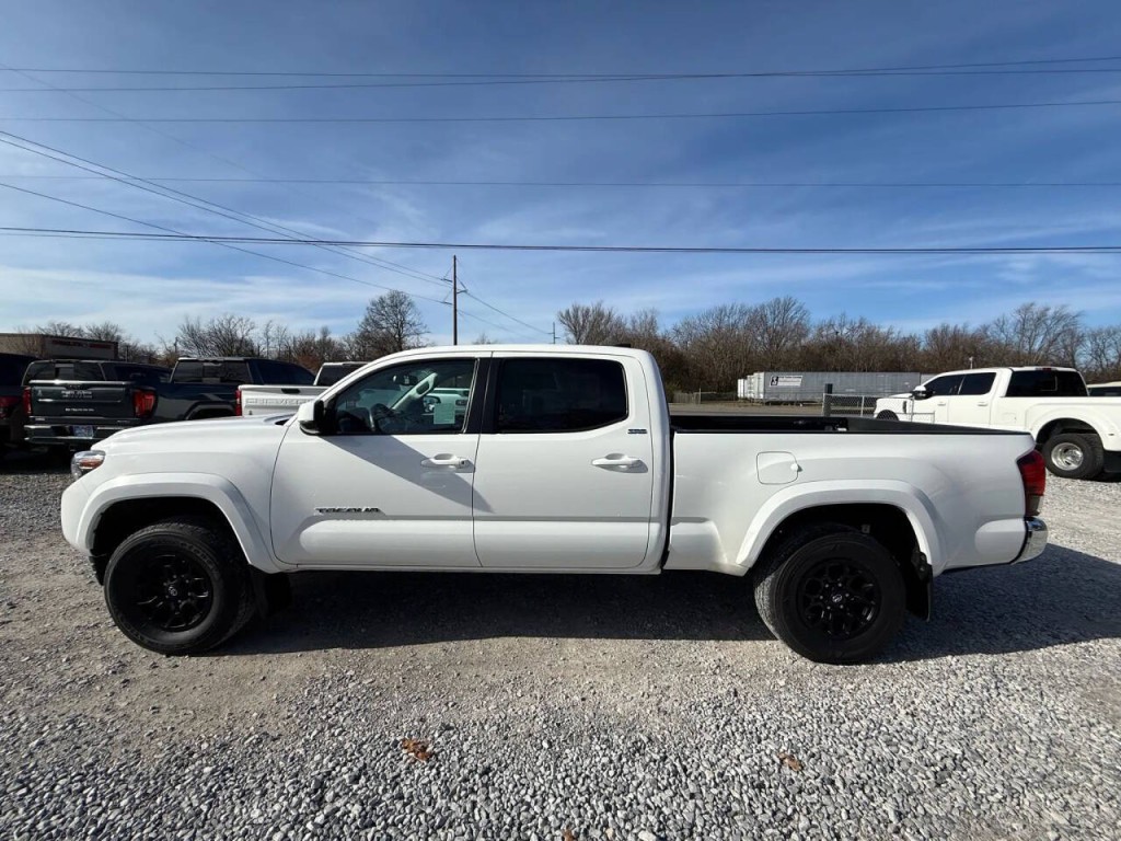 2022 Toyota Tacoma Image 6