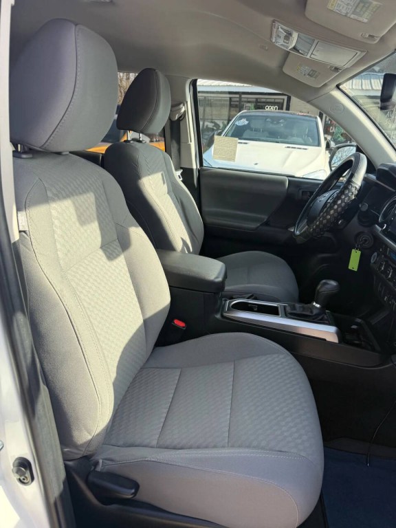 2022 Toyota Tacoma Image 8