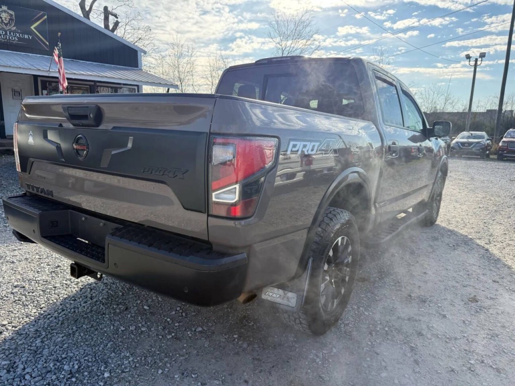 2021 Nissan Titan Image 4