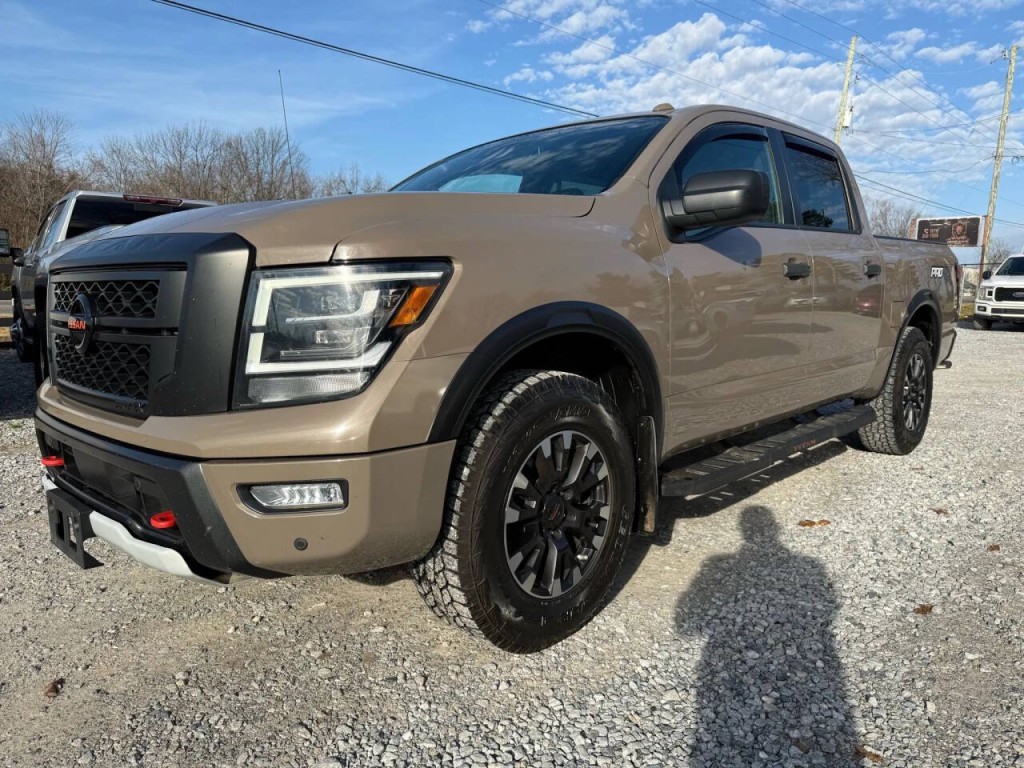 2021 Nissan Titan Image 7