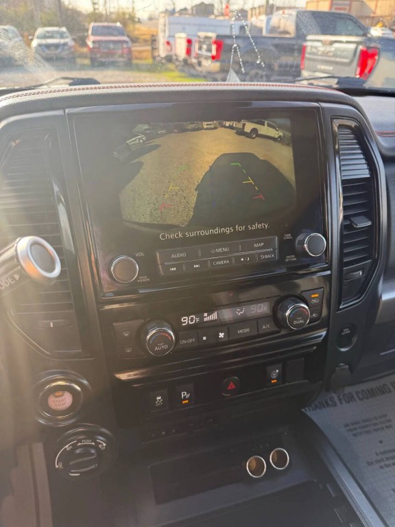2021 Nissan Titan Image 17
