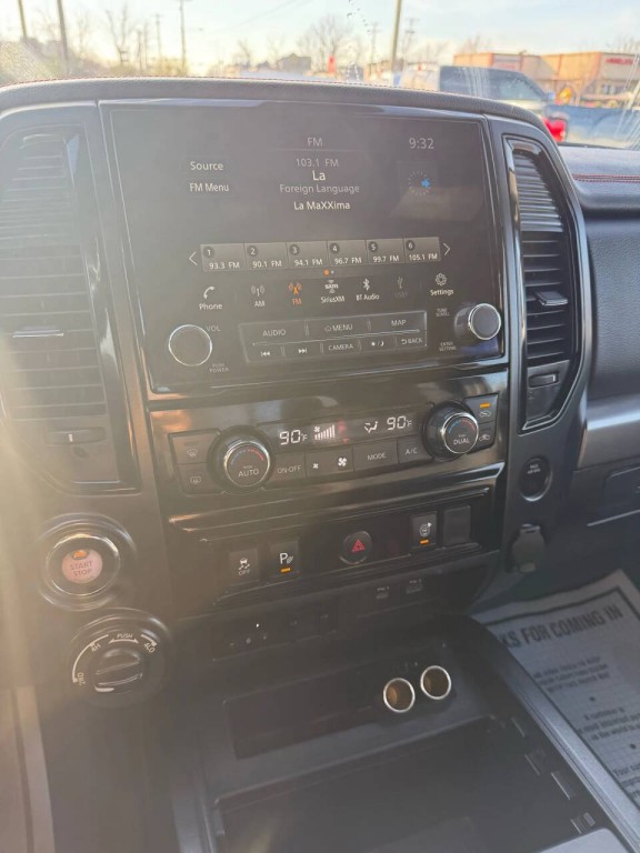 2021 Nissan Titan Image 18