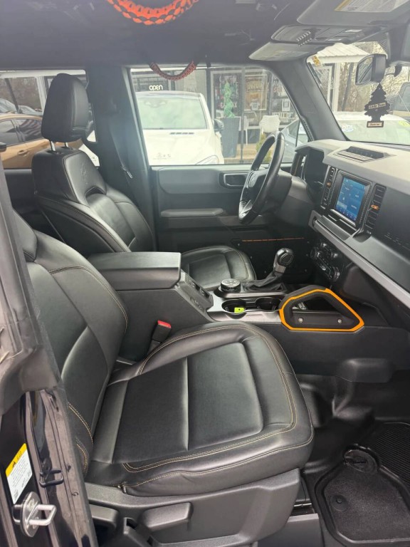 2021 Ford Bronco Image 12