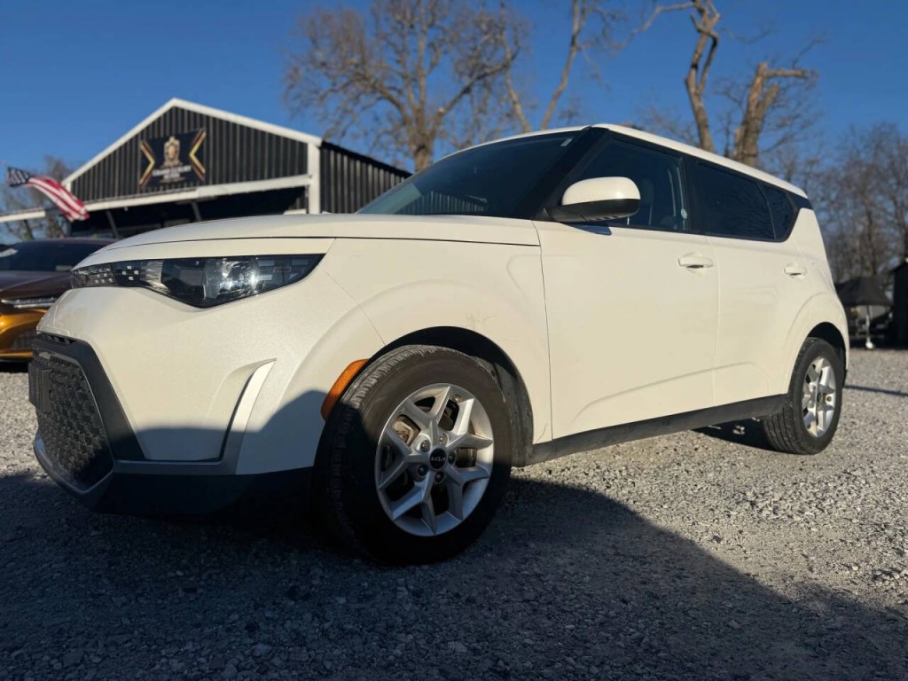 2023 Kia Soul Image 4