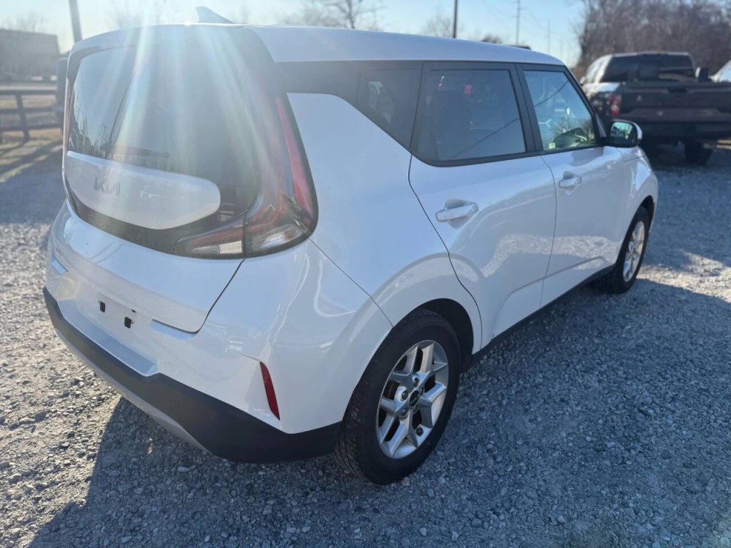 2023 Kia Soul Image 5