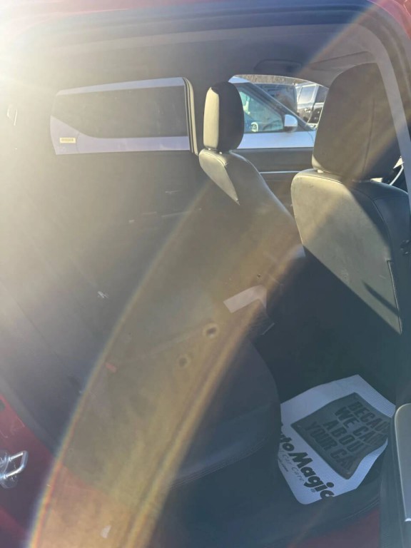 2024 Mitsubishi Outlander Image 10