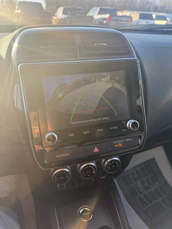 2024 Mitsubishi Outlander Image 17