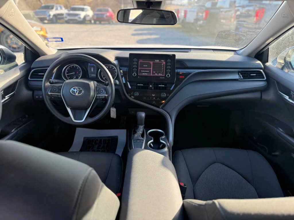 2024 Toyota Camry Image 10