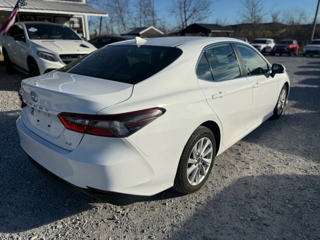 2024 Toyota Camry Image 6
