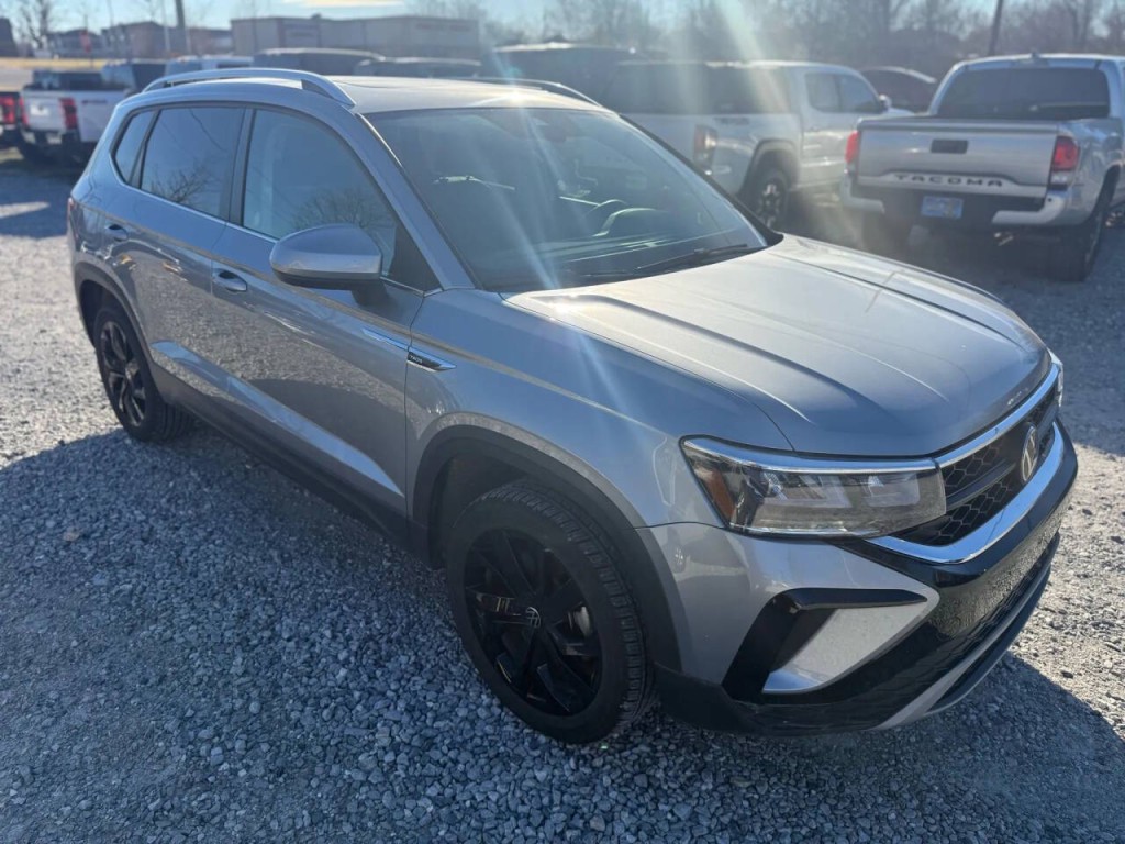 2024 Volkswagen Taos Image 8