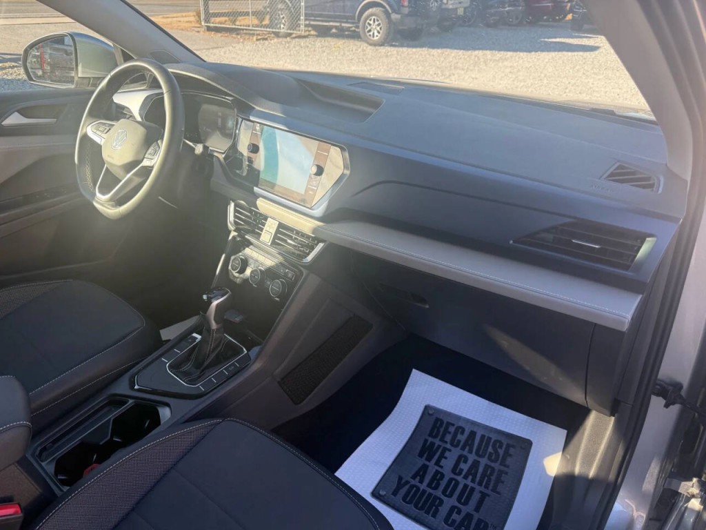 2024 Volkswagen Taos Image 10