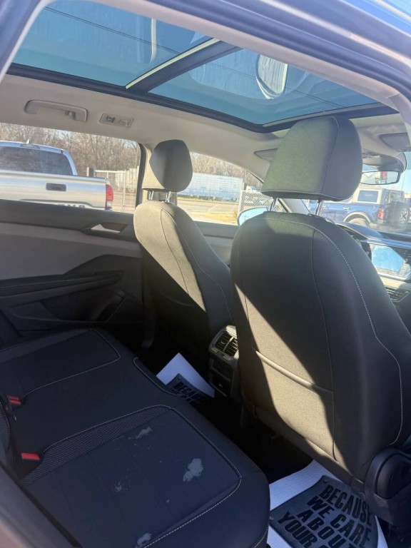 2024 Volkswagen Taos Image 14