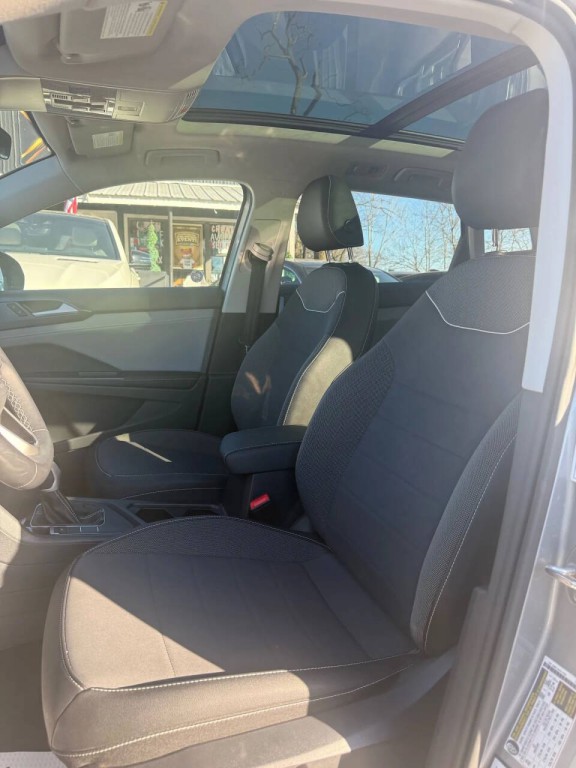 2024 Volkswagen Taos Image 18