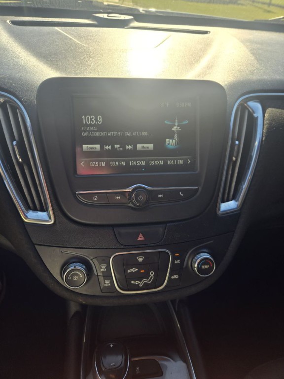 2017 Chevrolet Malibu Image 7