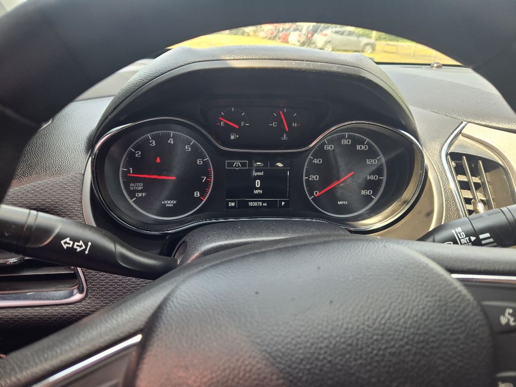 2019 Chevrolet Cruze Image 11