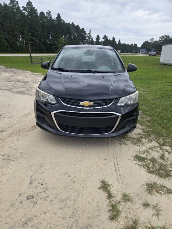 2017 Chevrolet Sonic Image 1