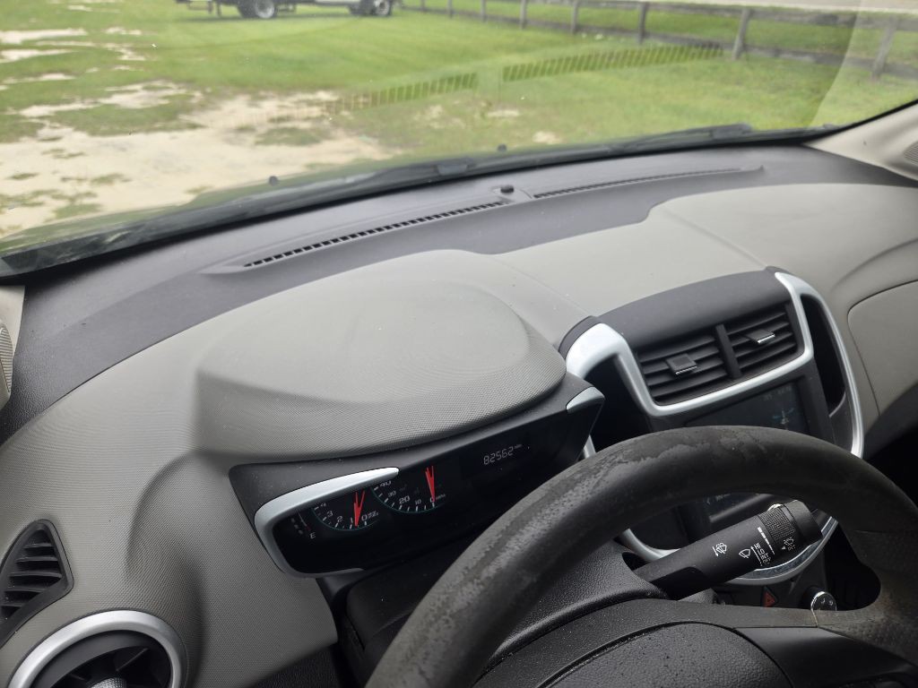 2017 Chevrolet Sonic Image 10