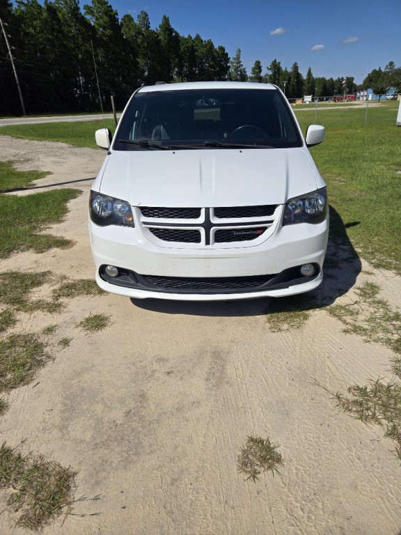 2017 Dodge Grand Caravan Image 1