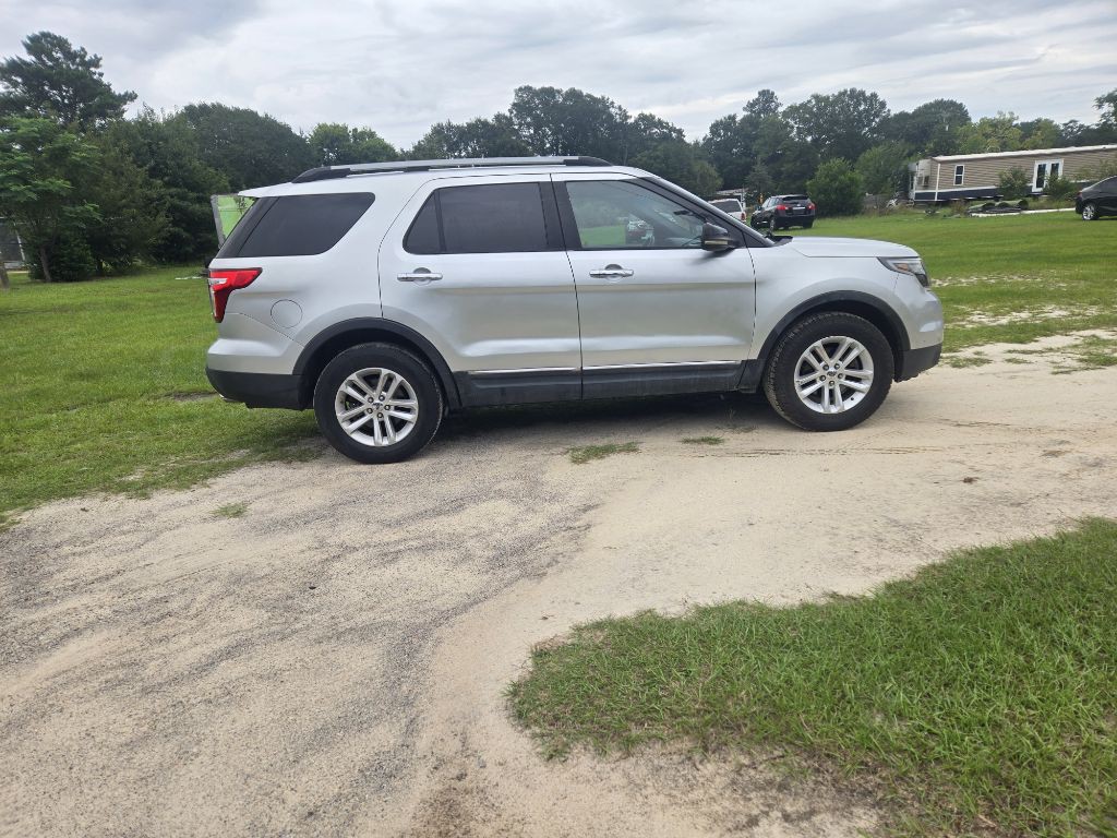 2011 Ford Explorer Image 3