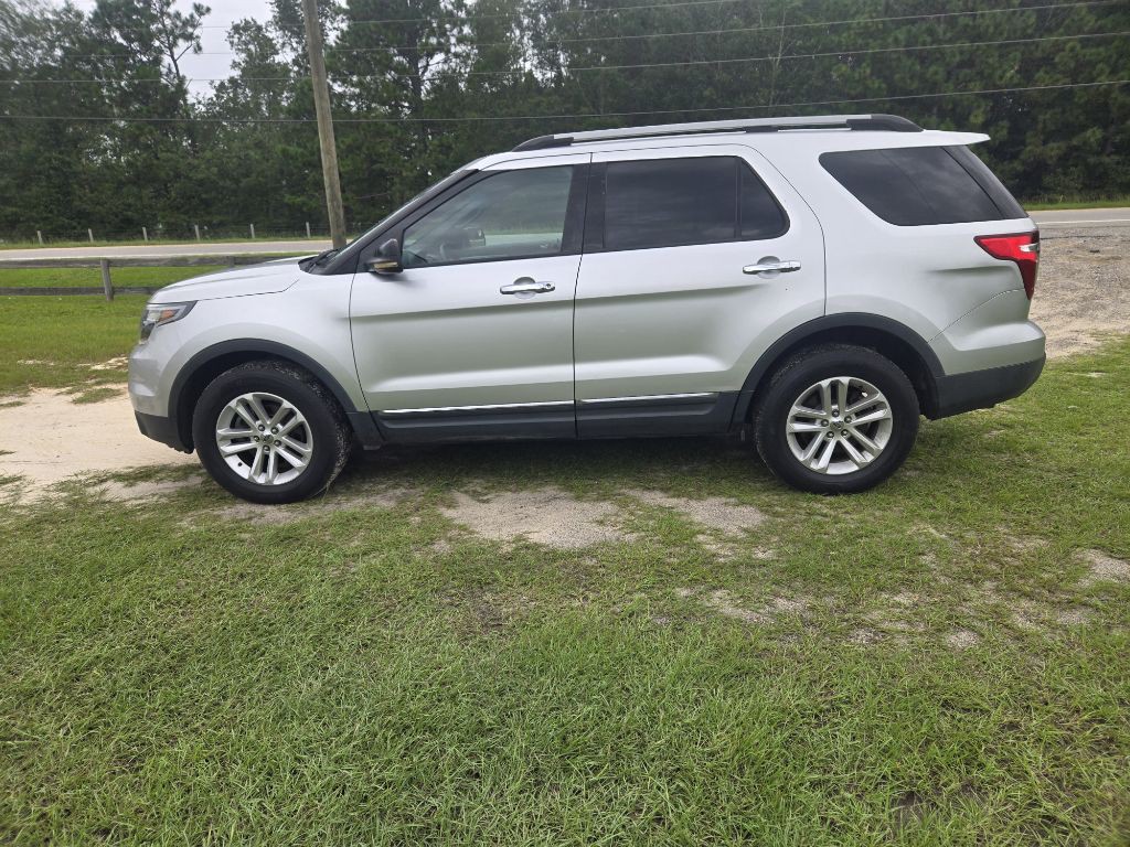 2011 Ford Explorer Image 4