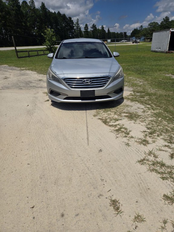 2017 Hyundai Sonata Image 1