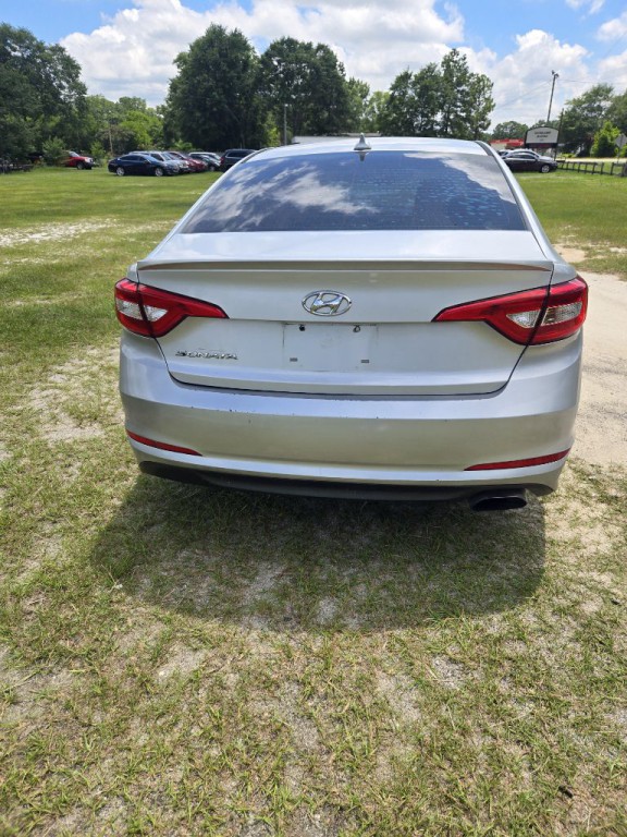 2017 Hyundai Sonata Image 2