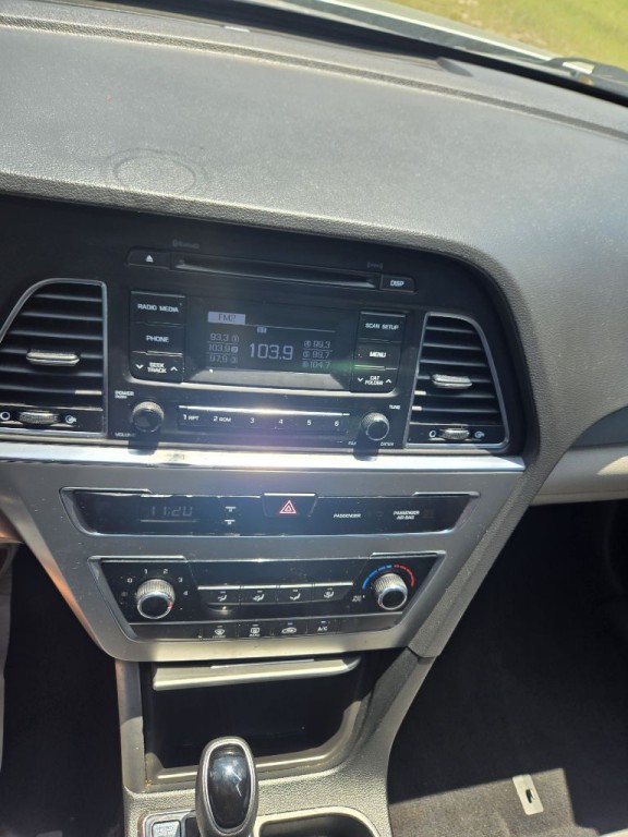 2017 Hyundai Sonata Image 6