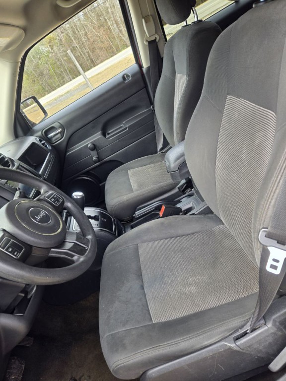 2017 Jeep Patriot Image 8