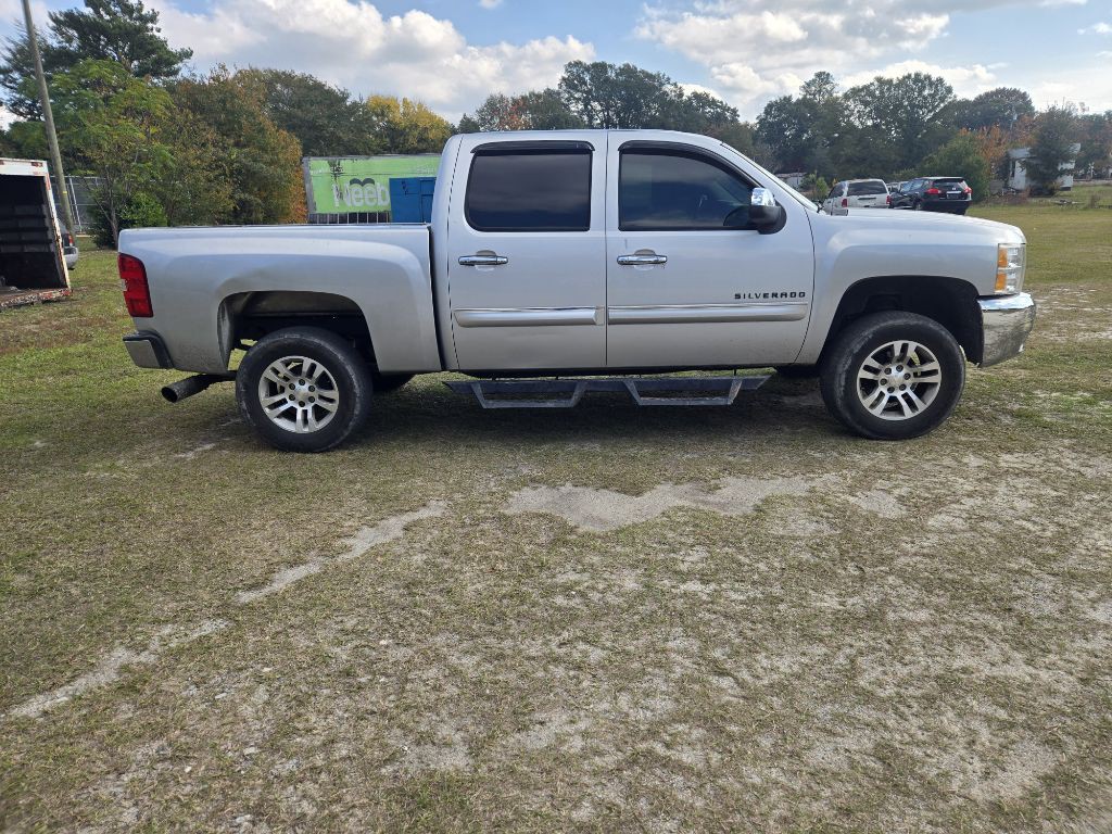 2013 Chevrolet Silverado 1500 Image 2