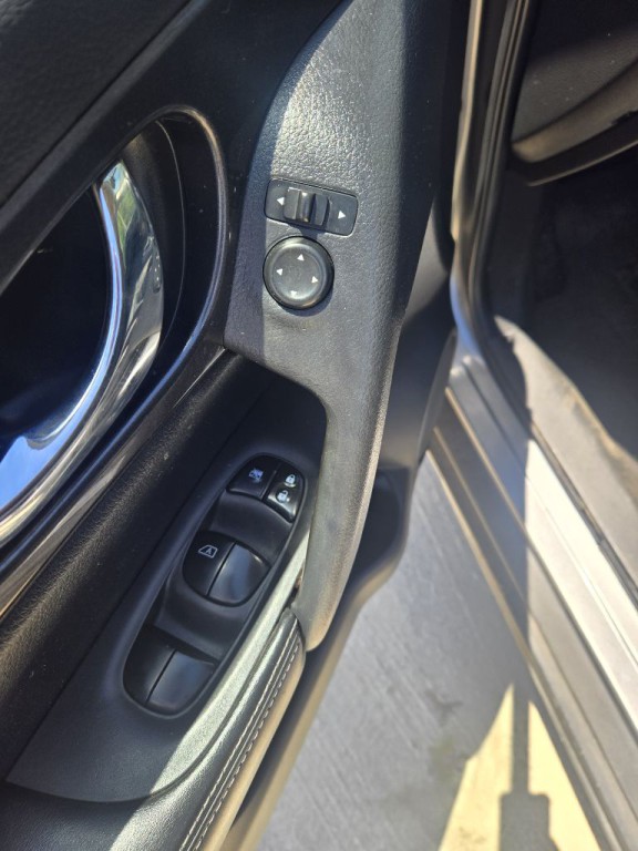 2018 Nissan Rogue Image 7