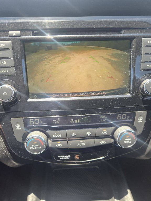 2018 Nissan Rogue Image 10