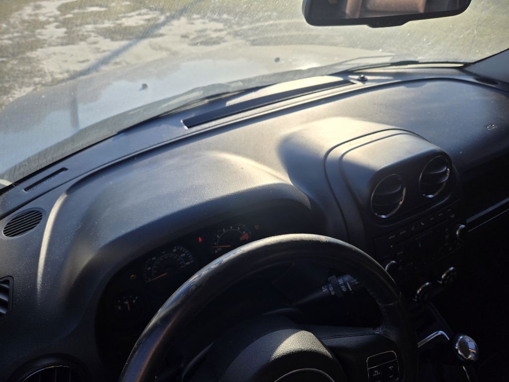 2016 Jeep Patriot Image 9