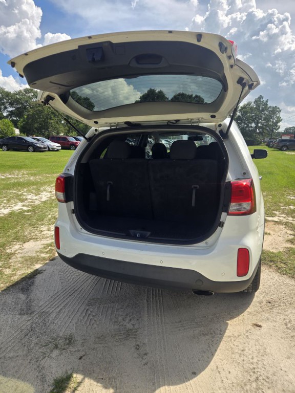 2015 Kia Sorento Image 2