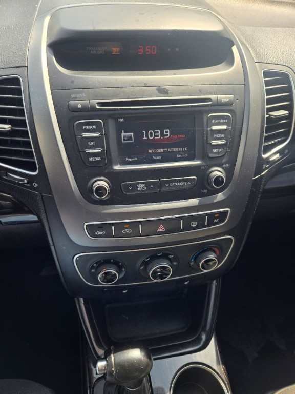 2015 Kia Sorento Image 11